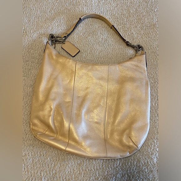 COACH Kristin Hobo Handbag 12x10” in Champagne Pink - Picture 4 of 8